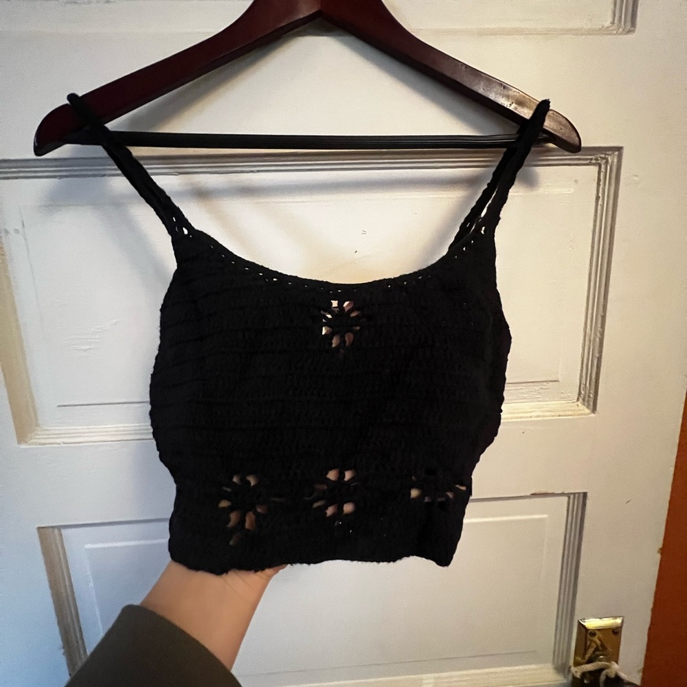 FREE PEOPLE BARELY WORN BLACK CROCHET CROP TOP